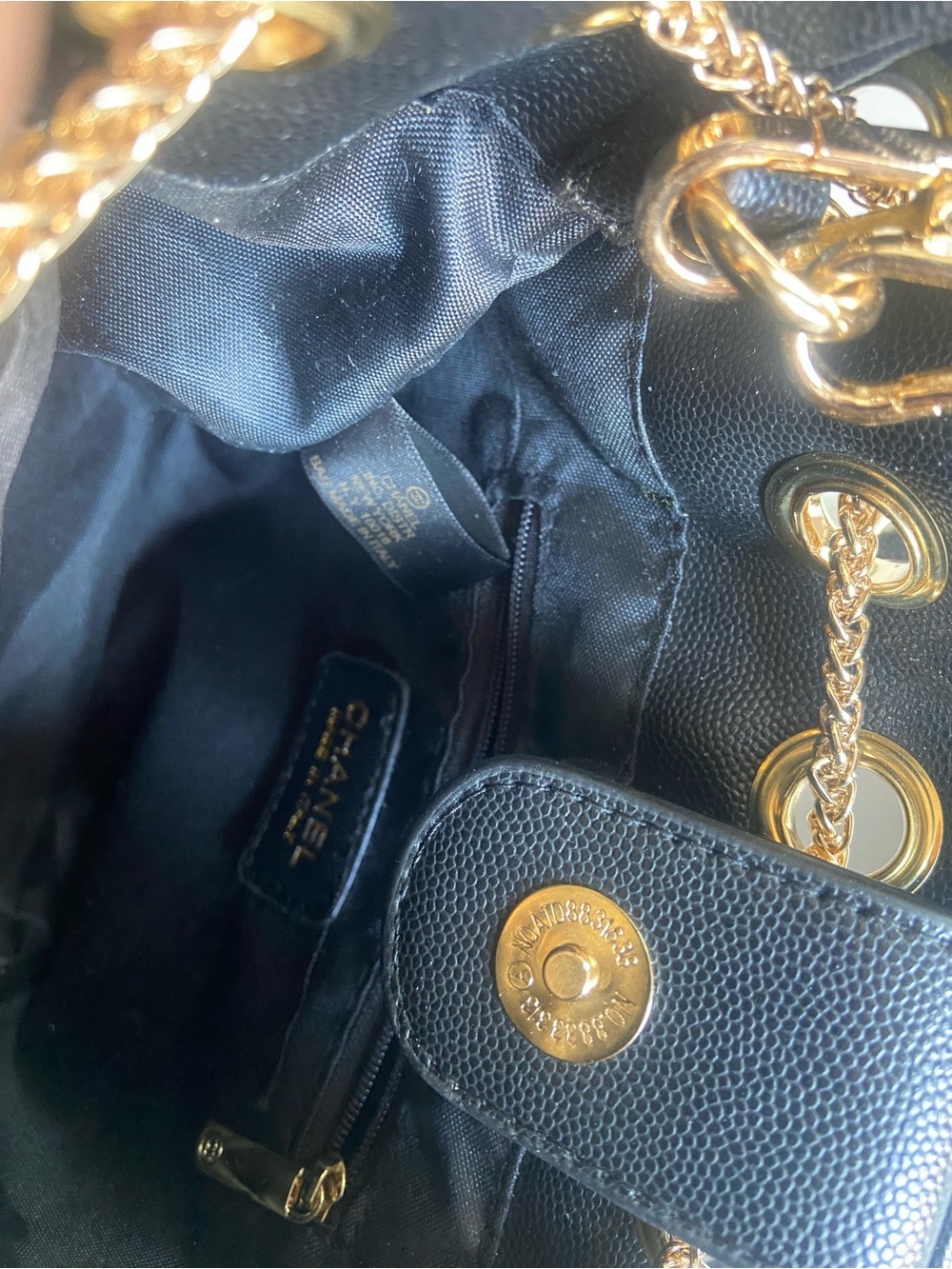 CHANEL VIP BEAUTE GIFT Crossbody Drawstring Bucket Bag with Gold Hardware - Picture 14 of 16